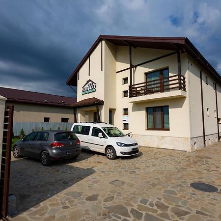 Pensiunea Mateo Hotel Buzau Bagian luar foto